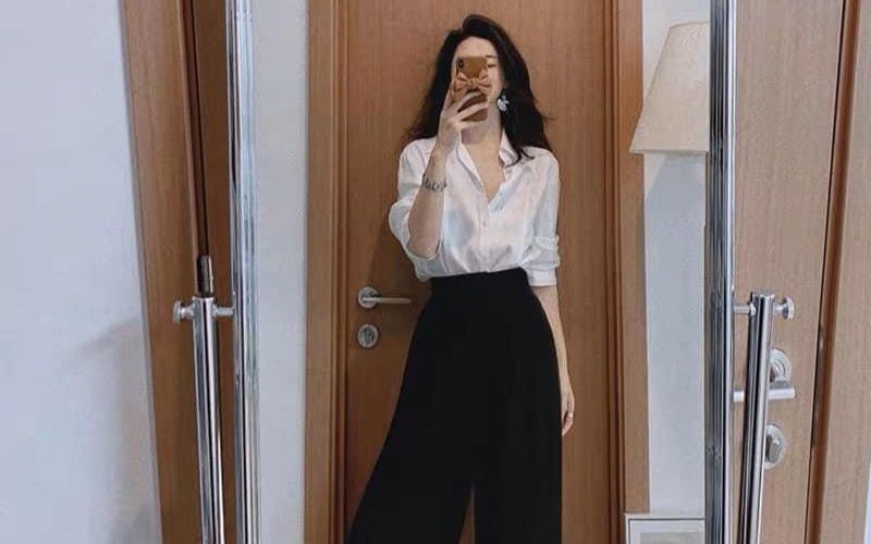 Mẹo phối áo sơ mi đen với quần trắng cho nữ