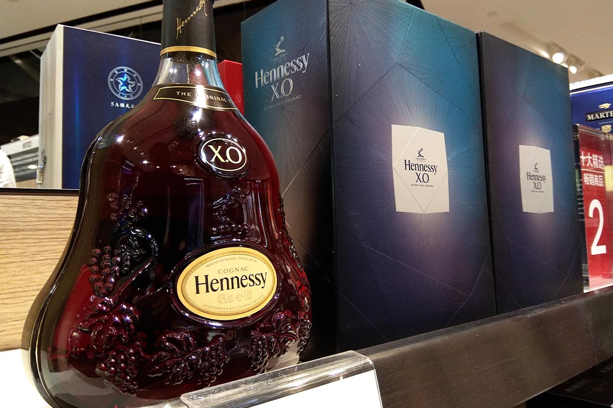 Chọn mua rượu Hennessy để tiếp khách doanh nghiệp