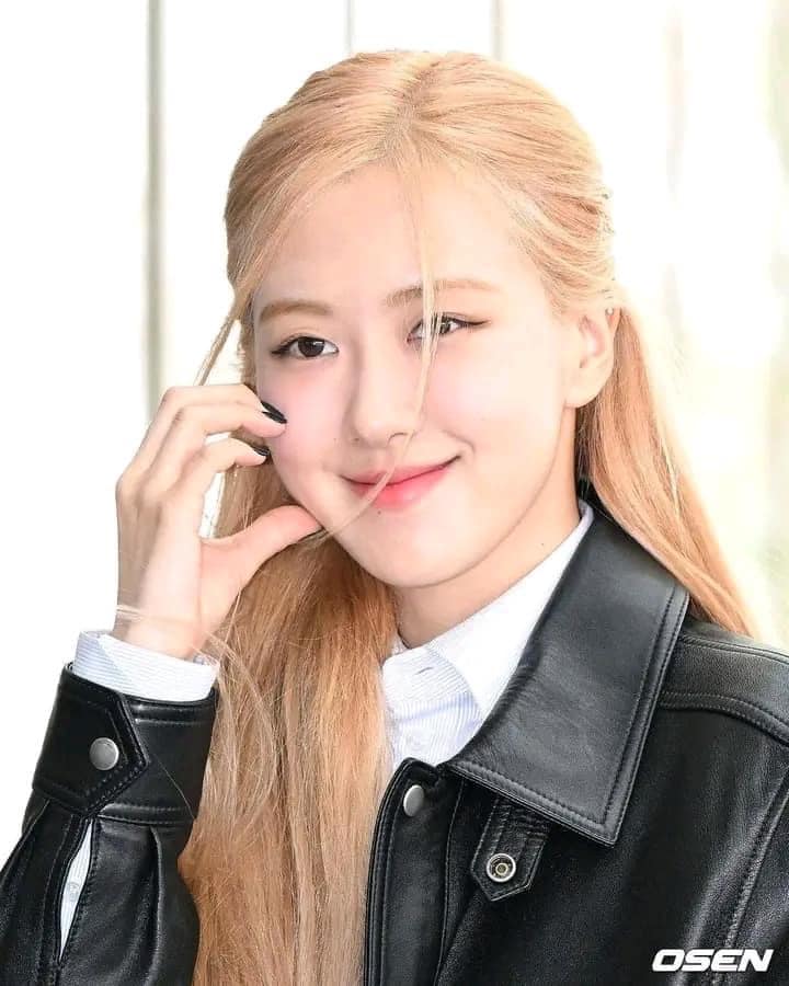 ảnh Rosé hiếm