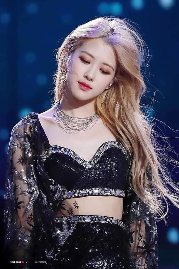 ảnh Rosé hiếm