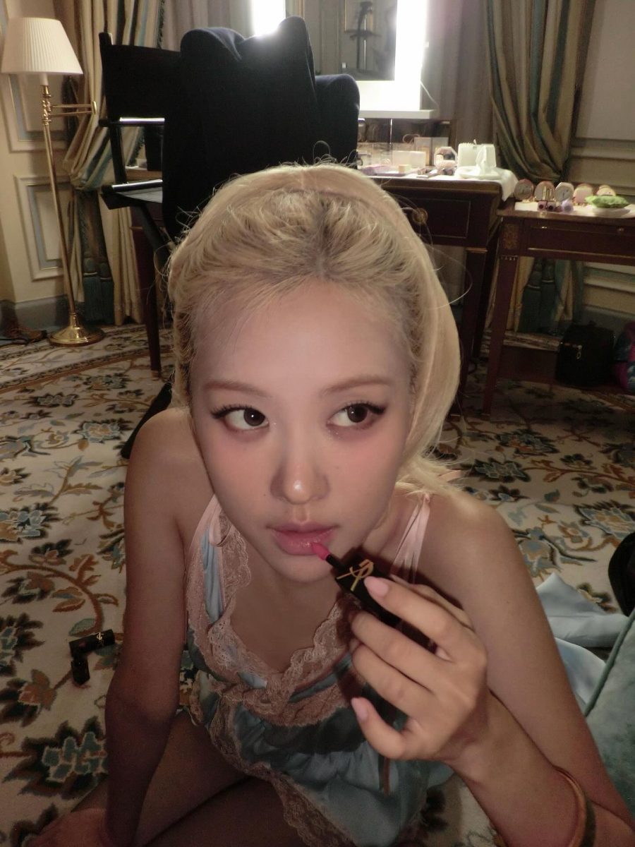 ảnh Rosé hiếm