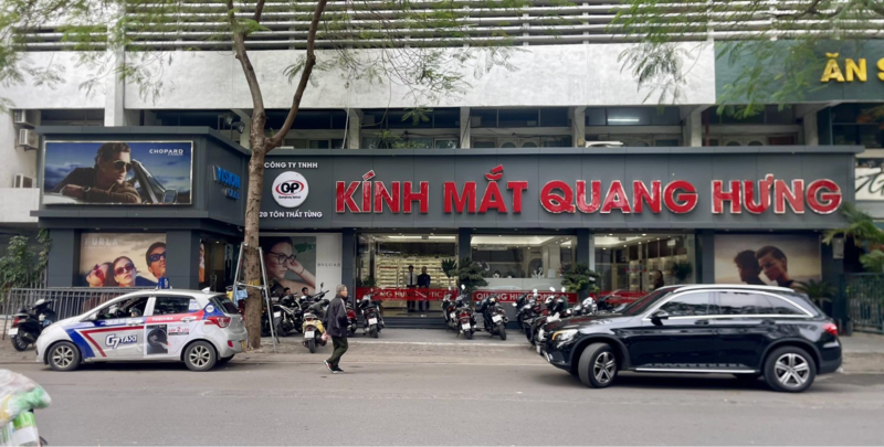 cửa hàng kính cận Hà Nội