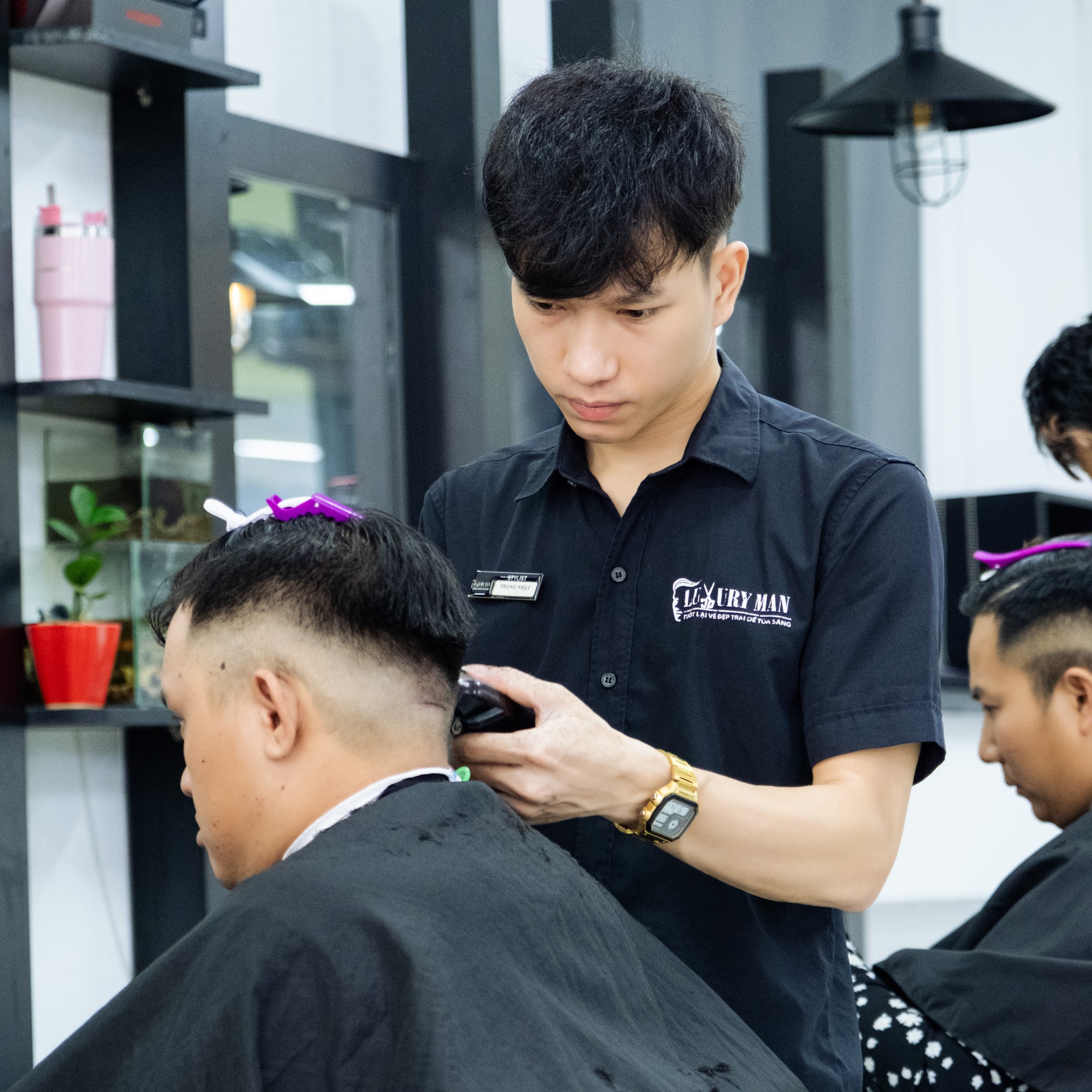 lịch cắt tóc tháng 12 2025