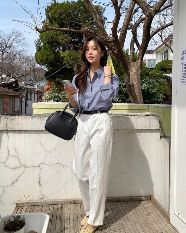 phối đồ công sở với quần tây ống rộng