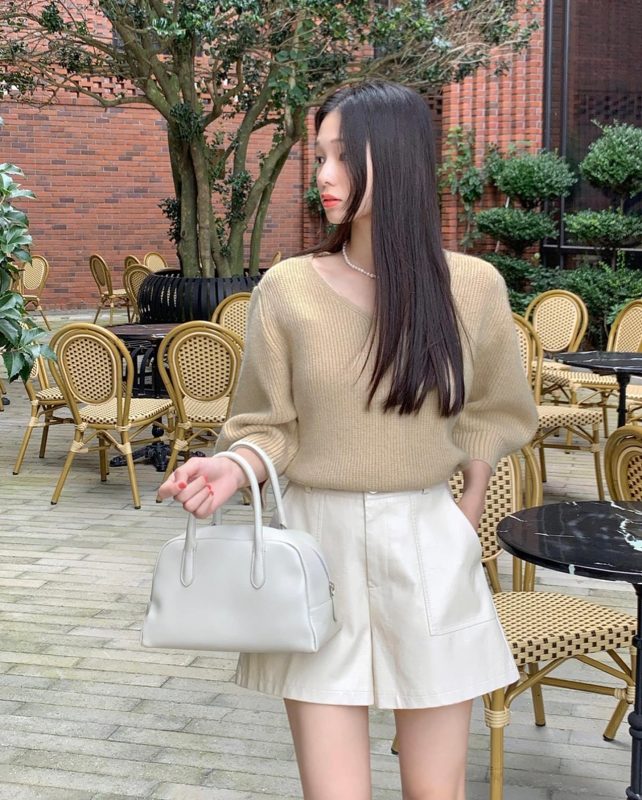 phối đồ quần short nữ mùa đông thanh lịch