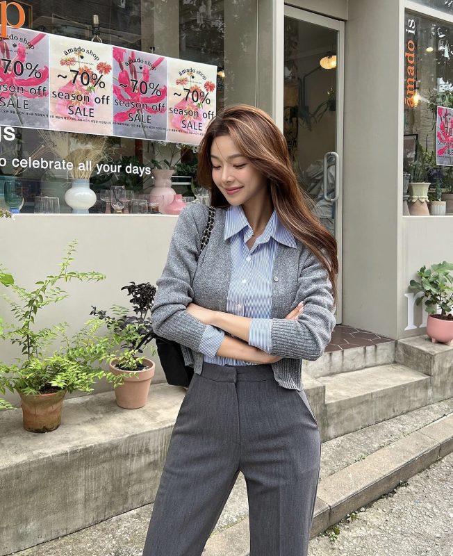 áo len cổ tim mặc ngoài sơ mi