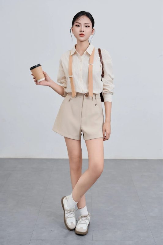 phối đồ với quần short kaki nữ