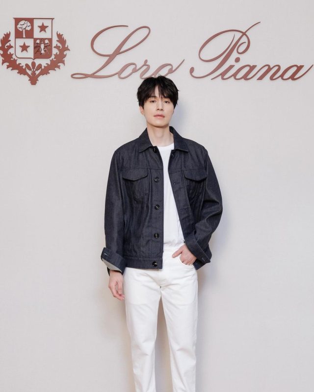 Phối đồ quần trắng nam với áo blazer