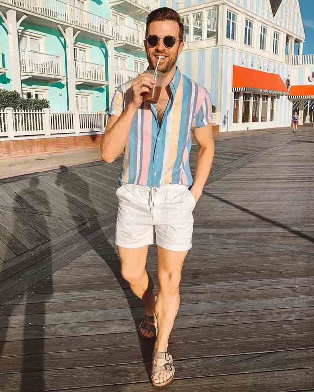 Phối đồ dép quai ngang nam với quần jeans