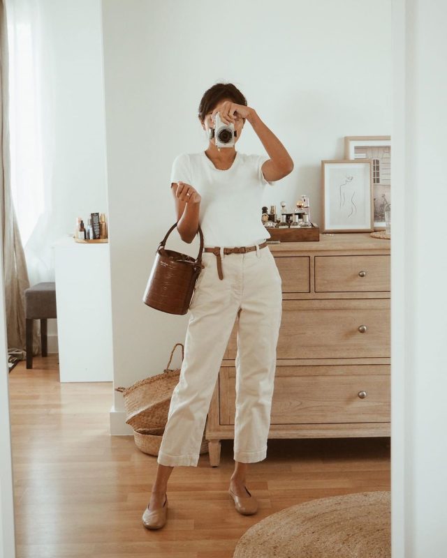 quần đũi trắng mặc với áo gì