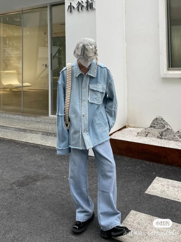 Phối đồ quần jean ống đứng nam với áo hoodie