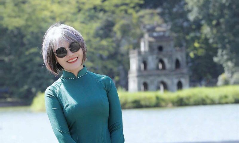Mơ thấy mình nhổ tóc bạc