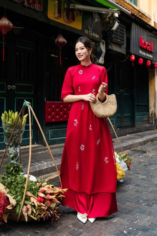 cách phối quần áo dài với giày cao gót