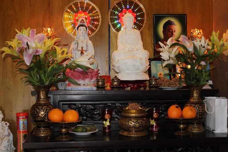 Mơ thấy mình đang thắp hương