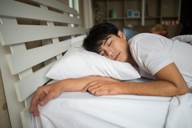 Mơ thấy người khác có bầu đánh con gì