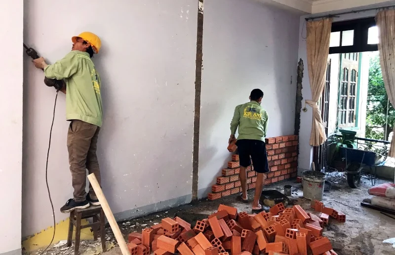 Chiêm bao thấy sửa mái nhà