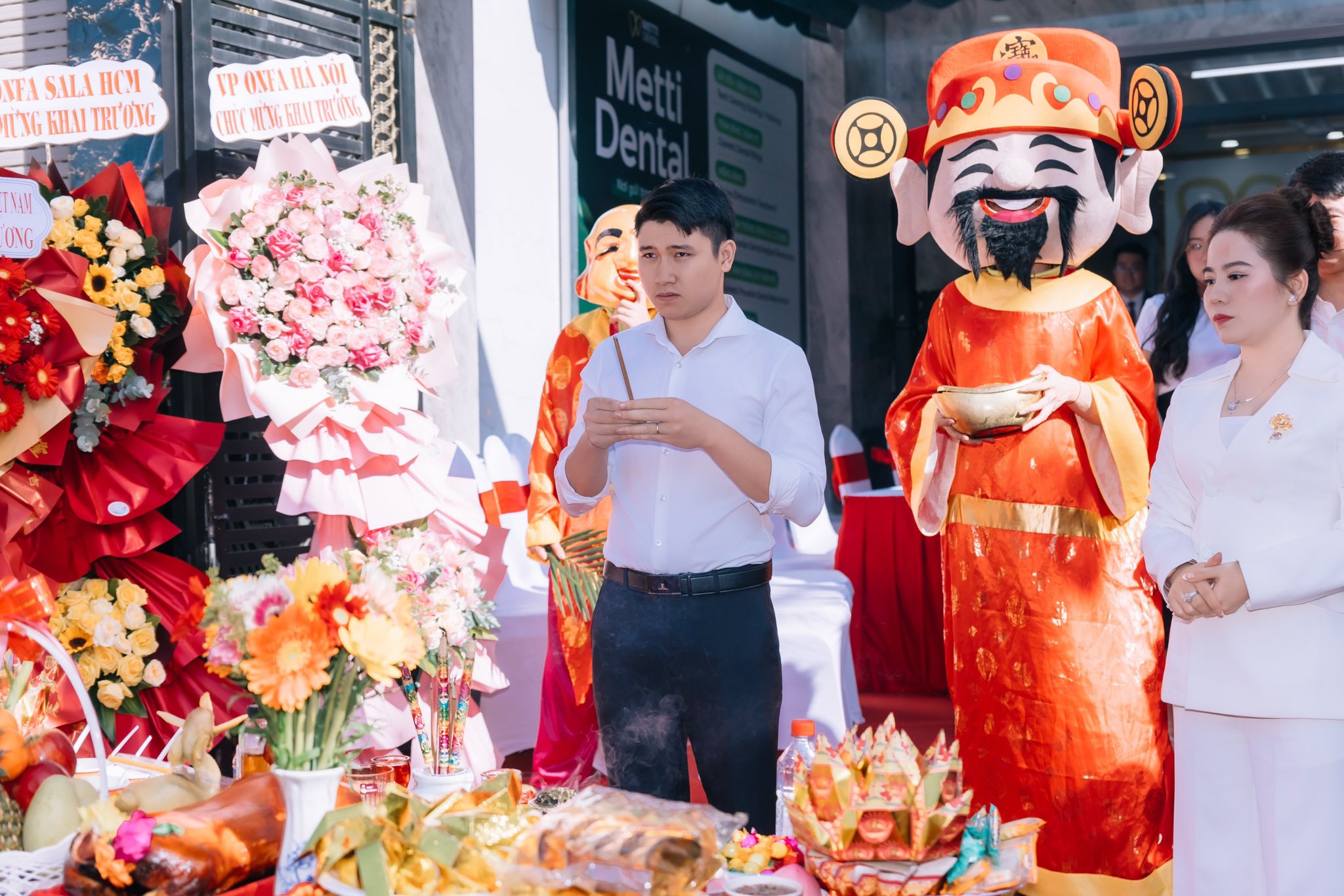 ngày tốt khai trương tháng 2 năm 2026 dương lịch