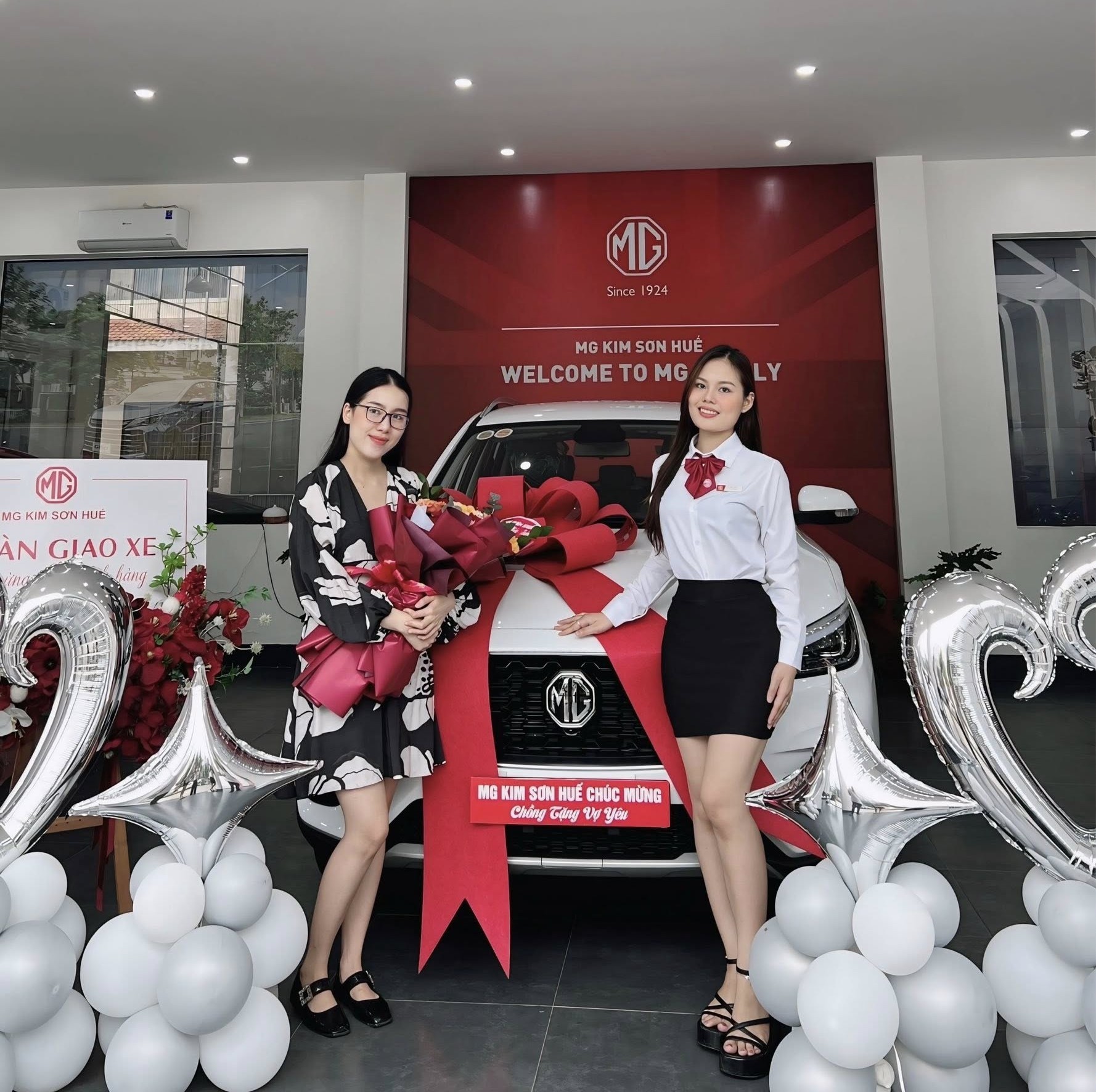 ngày tốt mua xe tháng 2 năm 2026