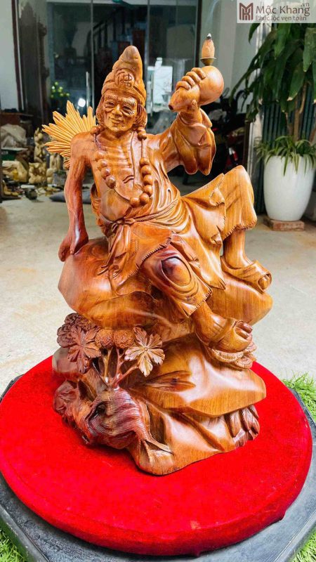 Tượng Tế Công Gỗ Hương