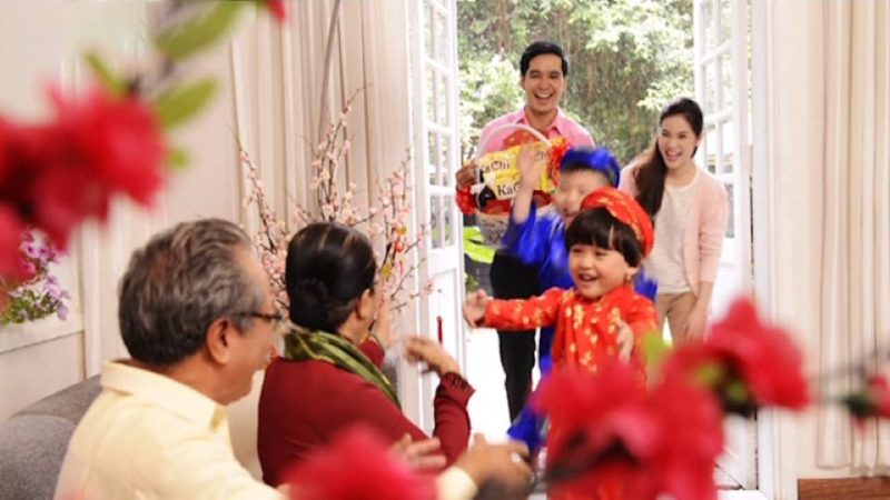 Đi chùa đầu năm mùng 7 Tết