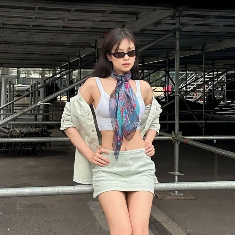 phối đồ áo ba lỗ nữ cùng quần short