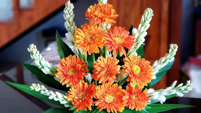 các loại hoa nên thắp hương mùng 1