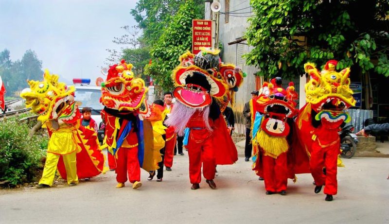 mặc gì ngày mùng 9 tết