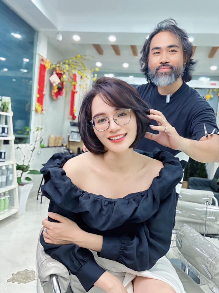 lịch cắt tóc tháng 4 2026