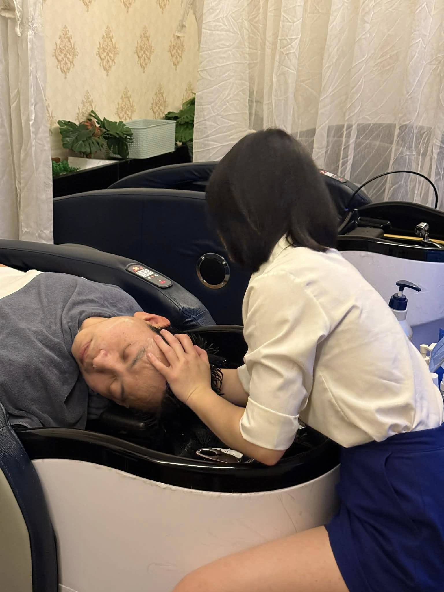 Cách chăm sóc tóc đẹp sau khi cắt