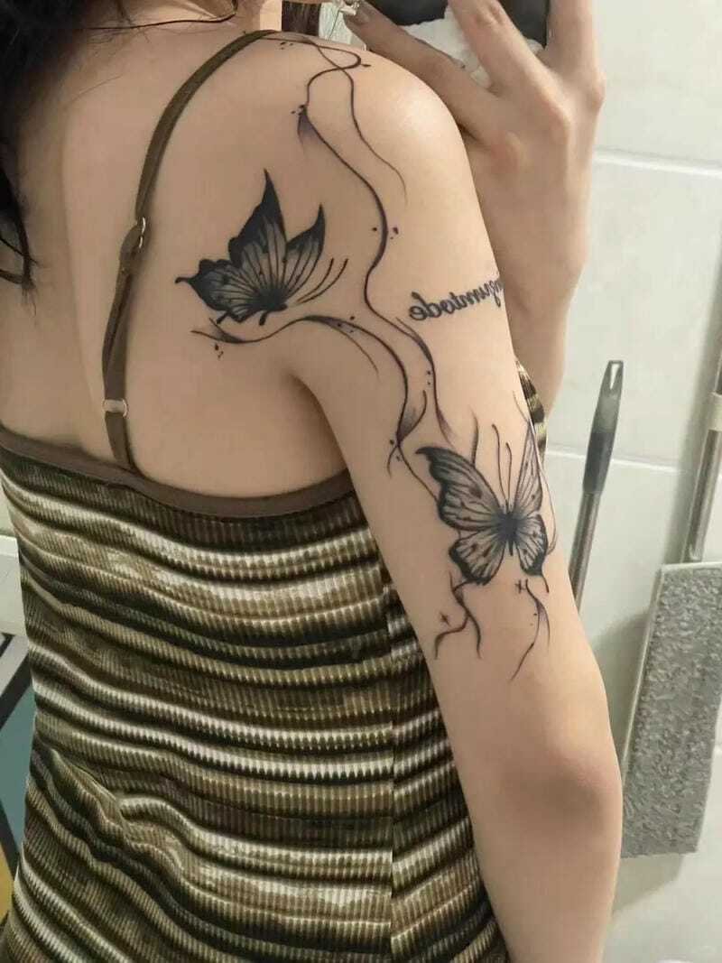 hình xăm ở bắp tay