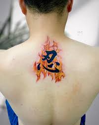 hình xăm chữ nhẫn màu đỏ