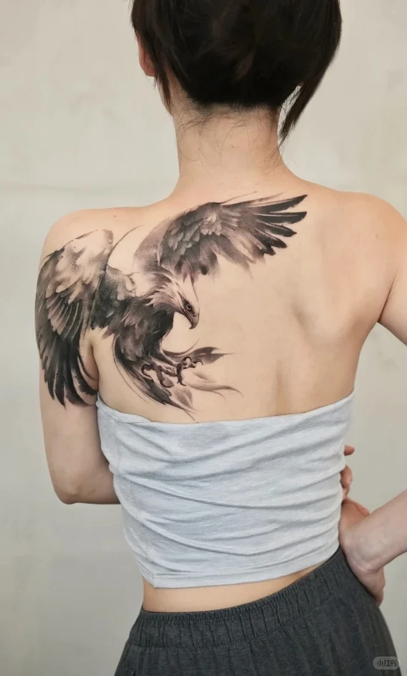 hình xăm đại bàng full lưng