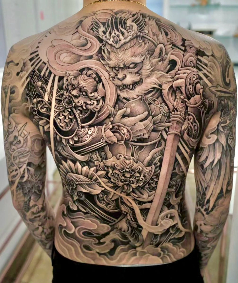 hình xăm full lưng